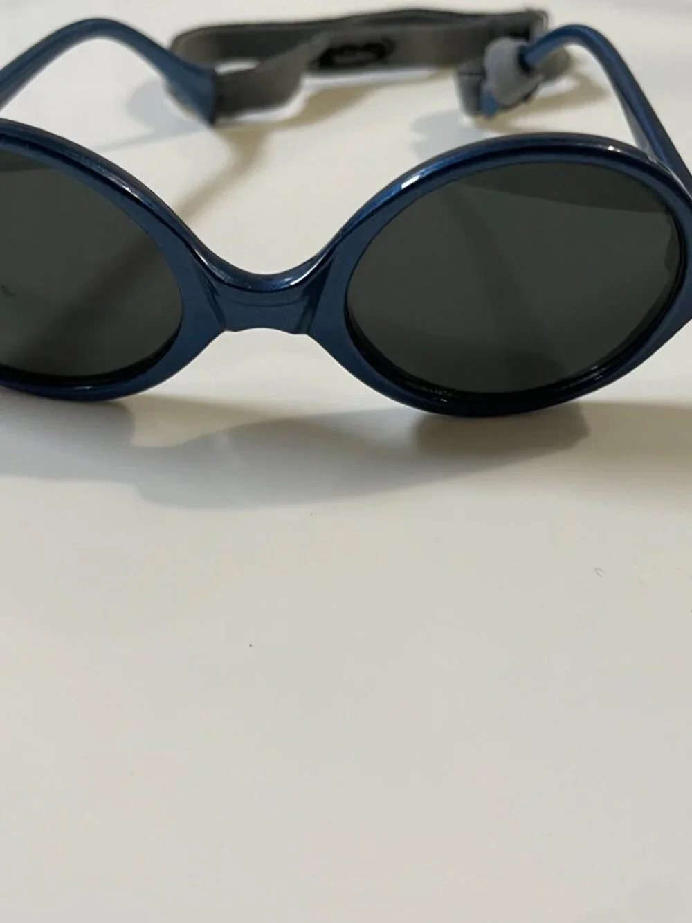 BOLLE Kids Sunglasses Blue with stretch band from France